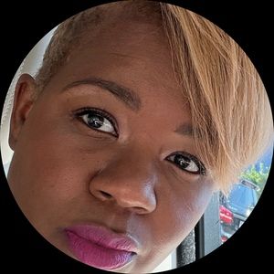 Meet your Posher, Malita